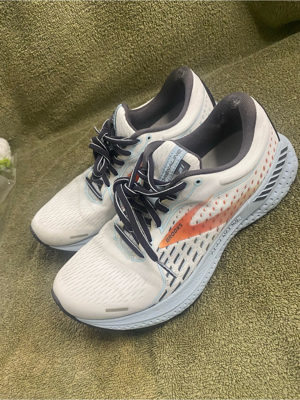 Brooks Adrenaline GTS 21 Women's Running Shoes Size 7.5